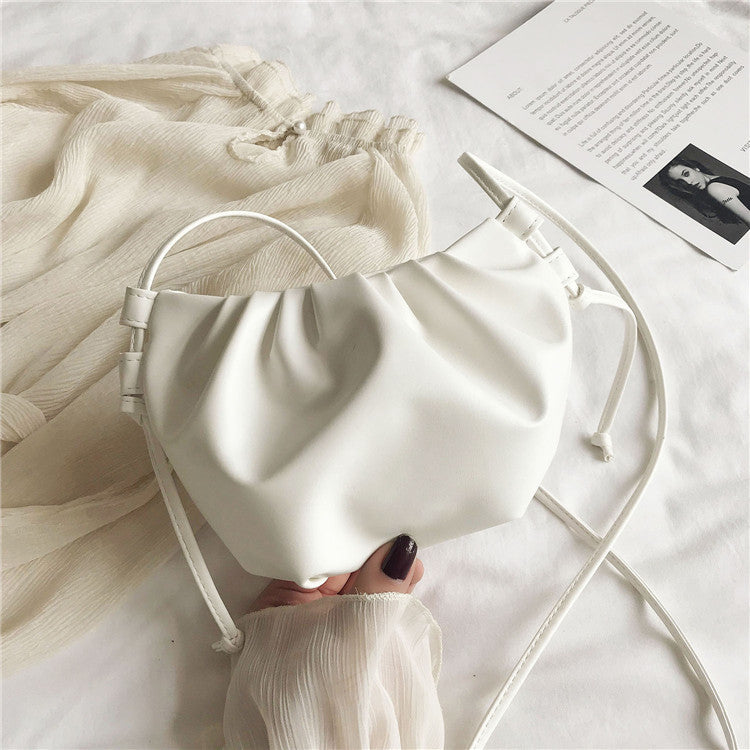 Fashion Women Shoulder Bag New Arrival Crossbody Bag Female Solid Color Pleated Design Ladies Bag Mini Zipper Cloud Bag For Girl