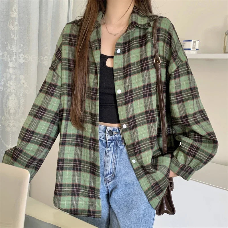 Black Flannel Shirt for Women Long Sleeve Collared Button-Up Tartan Plaid Shirt Jacket  Teen-girl Casual Everyday Outfit