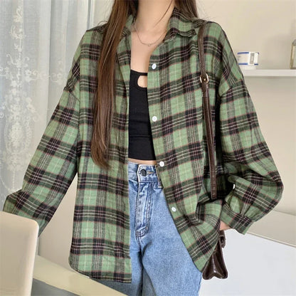 Black Flannel Shirt for Women Long Sleeve Collared Button-Up Tartan Plaid Shirt Jacket  Teen-girl Casual Everyday Outfit