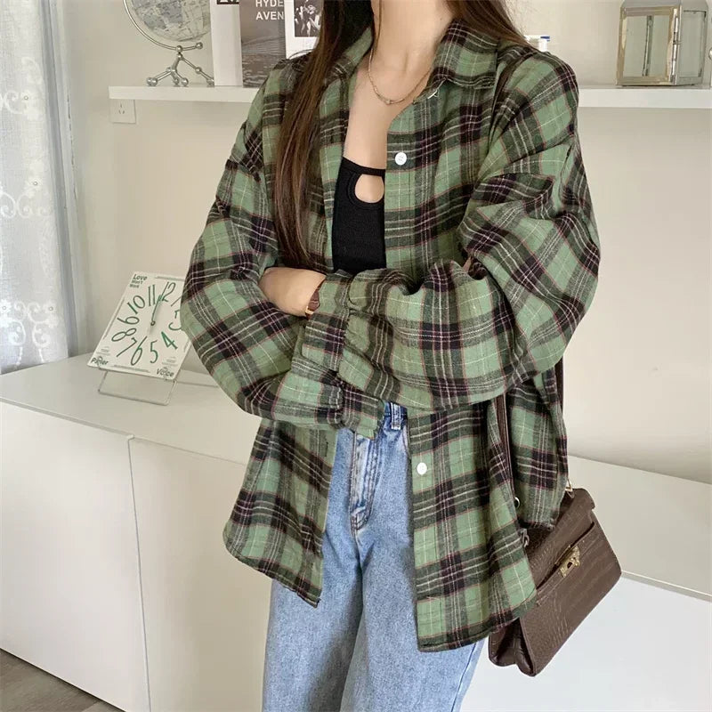 Black Flannel Shirt for Women Long Sleeve Collared Button-Up Tartan Plaid Shirt Jacket  Teen-girl Casual Everyday Outfit