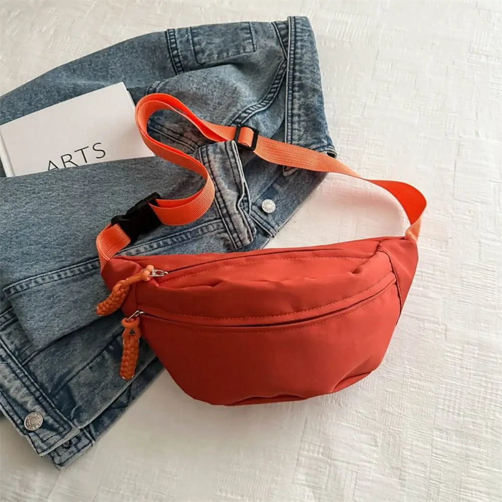New Half Moon Women's Chest Bag New Oxford Cloth Large Capacity Crossbody Bag Multifunctional Waterproof Waist Bags Travel