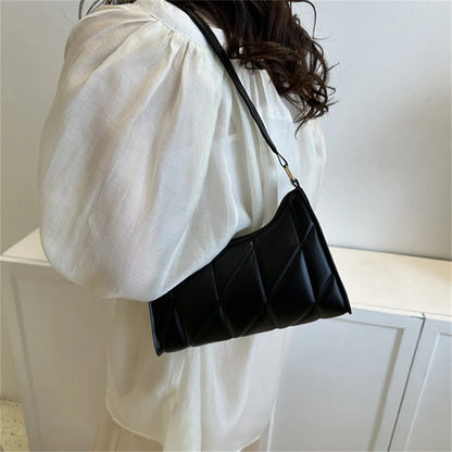 PU Leather Shoulder Bag for Women Fashionable Simple Armpit Bag Trendy Casual Commuting Crossbody Bag Girl Chain Bag New