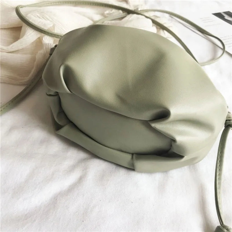 Fashion Women Shoulder Bag New Arrival Crossbody Bag Female Solid Color Pleated Design Ladies Bag Mini Zipper Cloud Bag For Girl