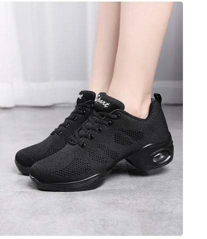 Women Sneakers Mesh Breathable Casual Flats Lace-Up Ladies Fashion Lightweight Soft Sneakers