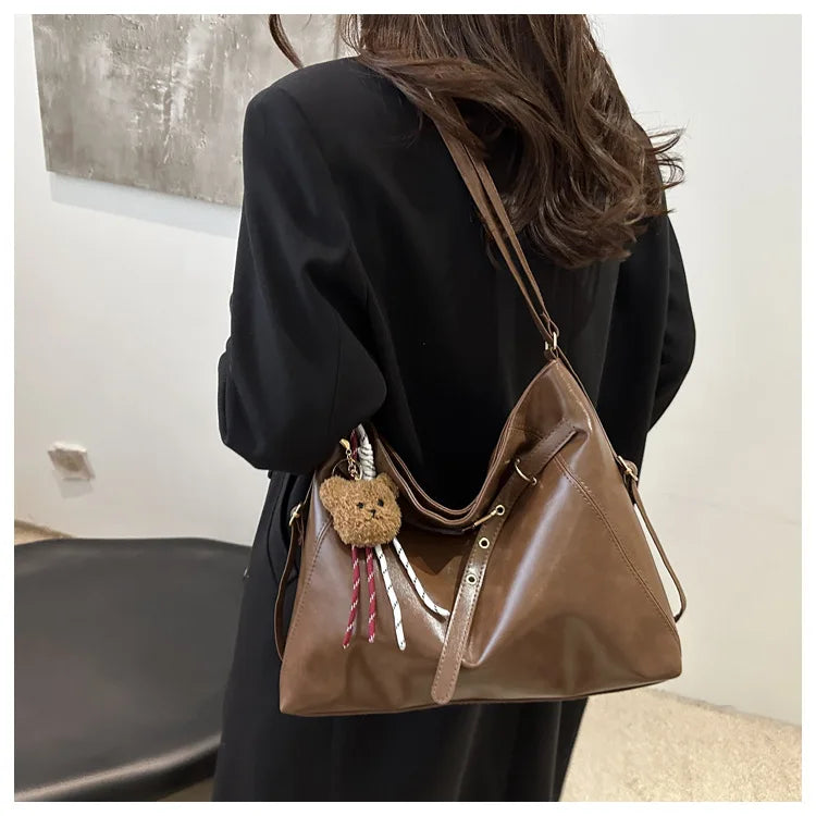 Retro Large Capacity Women's Tote Bag Fashionable Casual Double Shoulder Backpack for Autumn Winter New Arrival Trendy Handbags
