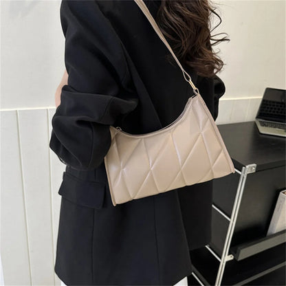 PU Leather Shoulder Bag for Women Fashionable Simple Armpit Bag Trendy Casual Commuting Crossbody Bag Girl Chain Bag New