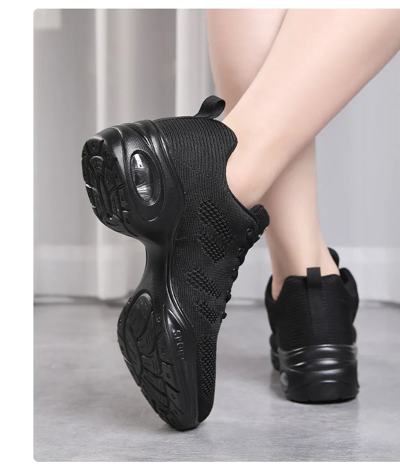 Women Sneakers Mesh Breathable Casual Flats Lace-Up Ladies Fashion Lightweight Soft Sneakers