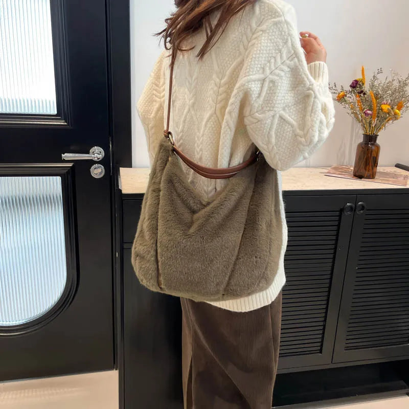 Autumn/Winter faux mink fur women's bag, commuter-friendly large-capacity tote bag, versatile handheld single-shoulder bags