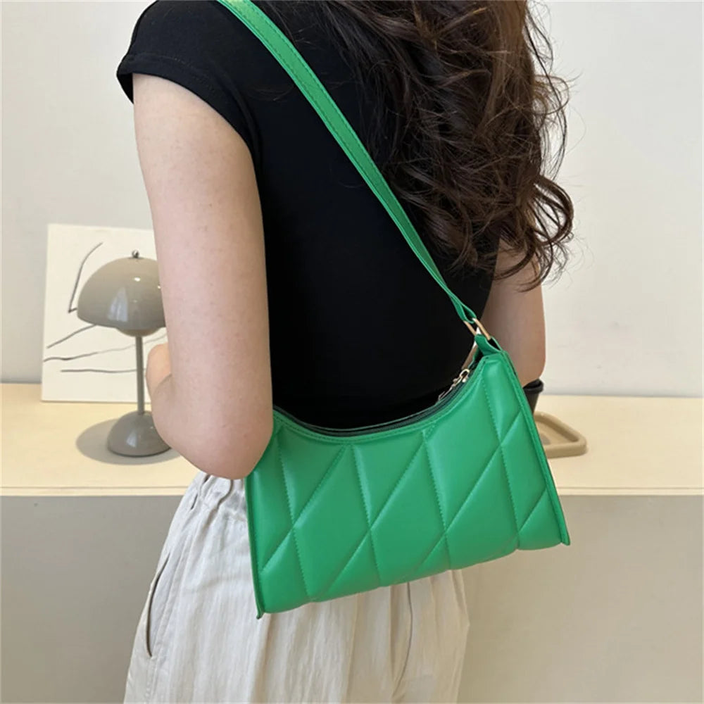 PU Leather Shoulder Bag for Women Fashionable Simple Armpit Bag Trendy Casual Commuting Crossbody Bag Girl Chain Bag New