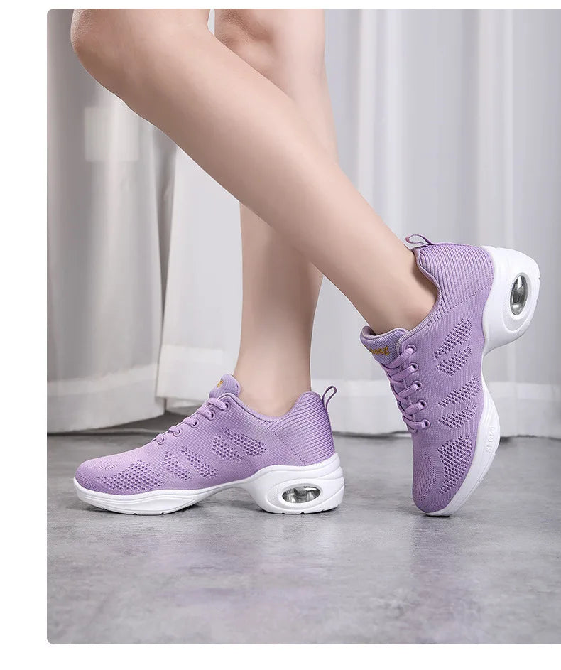 Women Sneakers Mesh Breathable Casual Flats Lace-Up Ladies Fashion Lightweight Soft Sneakers