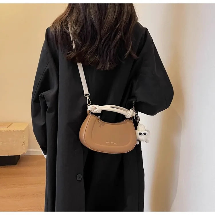 Niche Design Simple Bag Women New Trend Retro Texture Hand Bag Autumn Senior Sense Single Shoulder Commuter Crossbody Bag